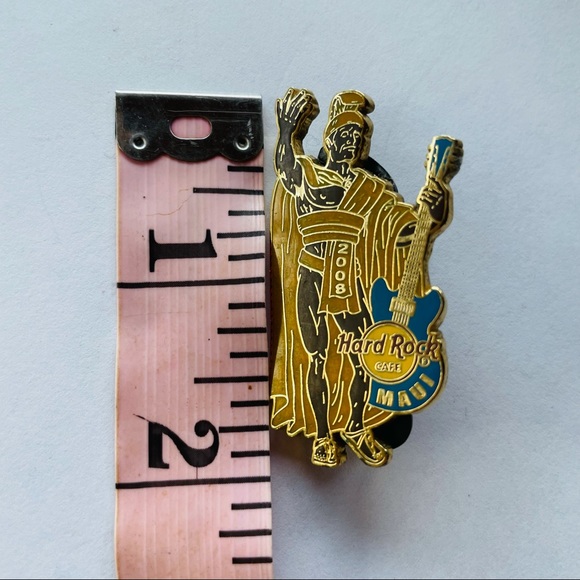 Rare Discontinued Lahaina Maui Hard Rock Cafe King Kamehameha Pin and Guitar Pin - Picture 5 of 6